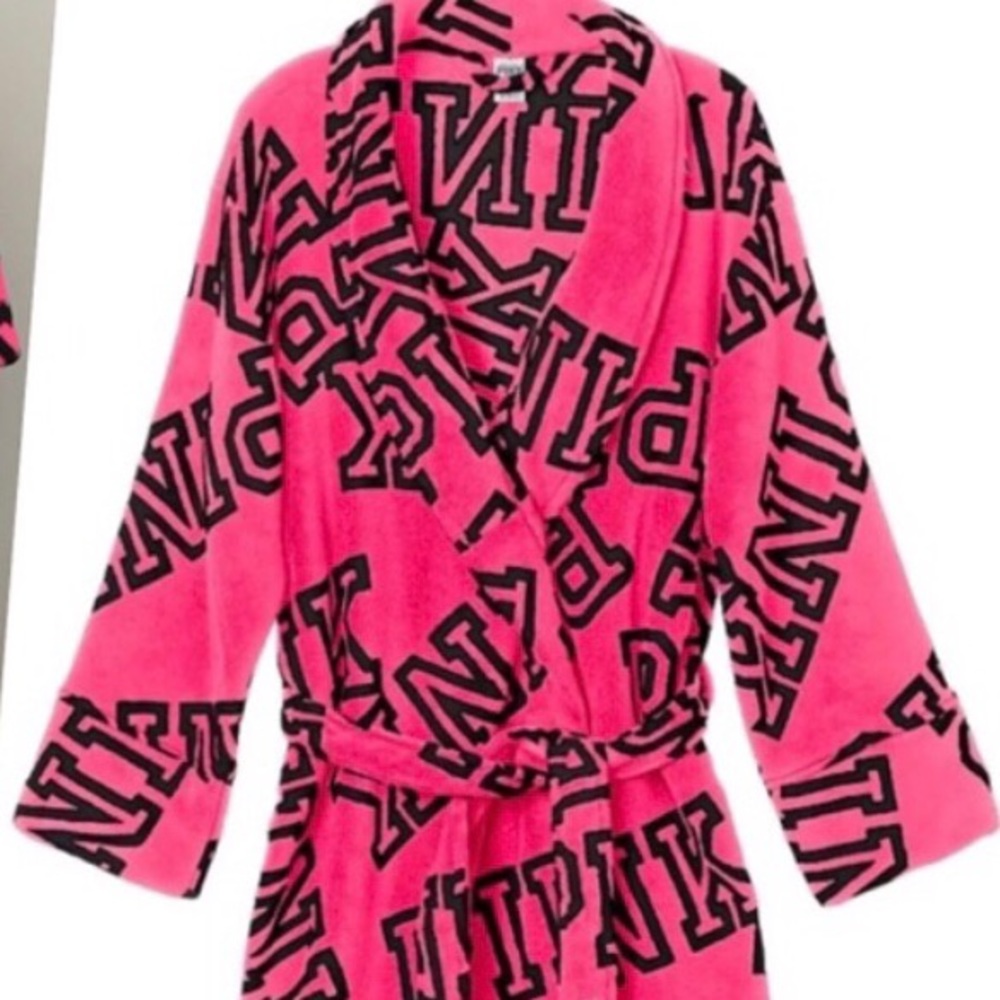 Brand new vs pink robe with tags